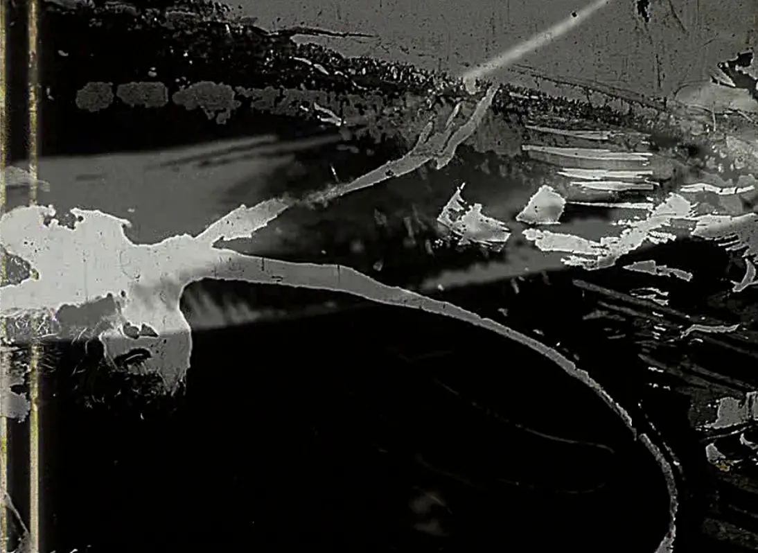 Pevere_Liquid-Debris_35mm_003